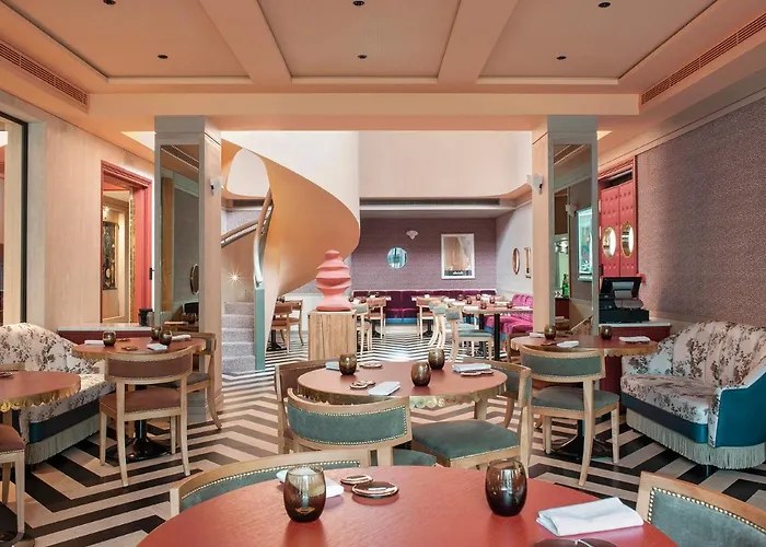 Hotell The Editory Boulevard Aliados - Preferred 5*