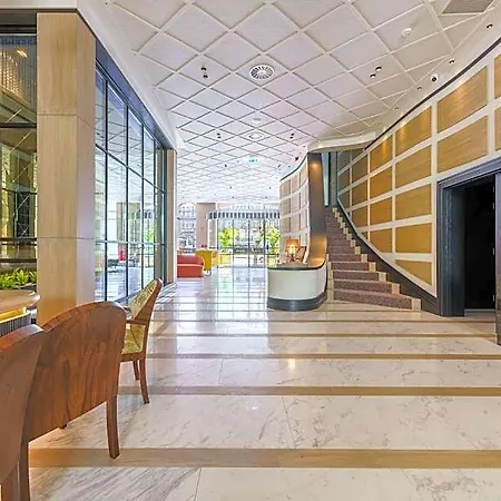 The Editory Boulevard Aliados - Preferred 5* Porto