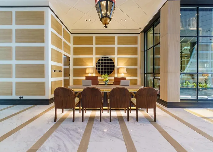 The Editory Boulevard Aliados - Preferred 5* Порту