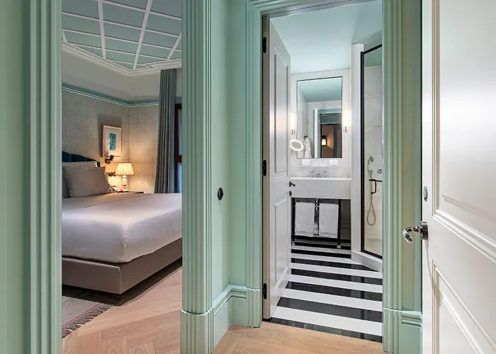 The Editory Boulevard Aliados - Preferred Порту