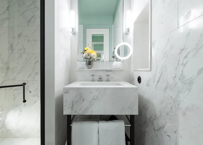 The Editory Boulevard Aliados - Preferred 5* Порту