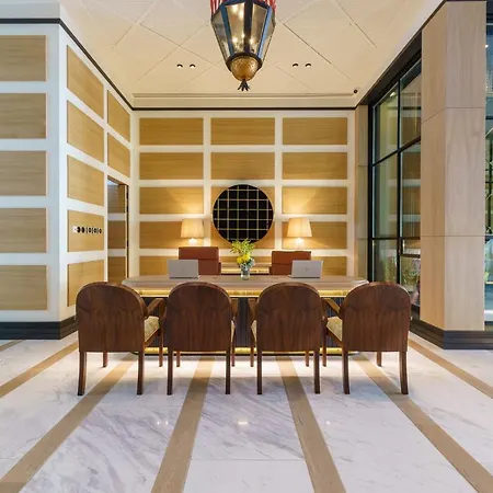 The Editory Boulevard Aliados - Preferred 5* ポルト