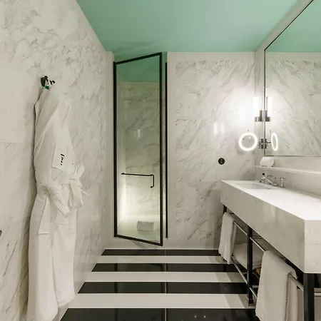 ホテル The Editory Boulevard Aliados - Preferred ポルト