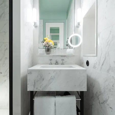 The Editory Boulevard Aliados - Preferred 5* ポルト